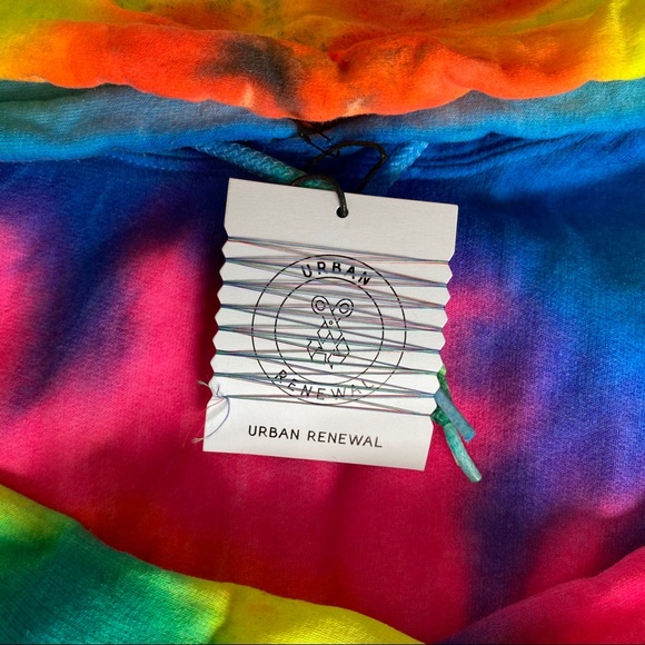 NWT Urban Renewal Tie Dye Hoodie Sweatshirt - Picture 3 of 5